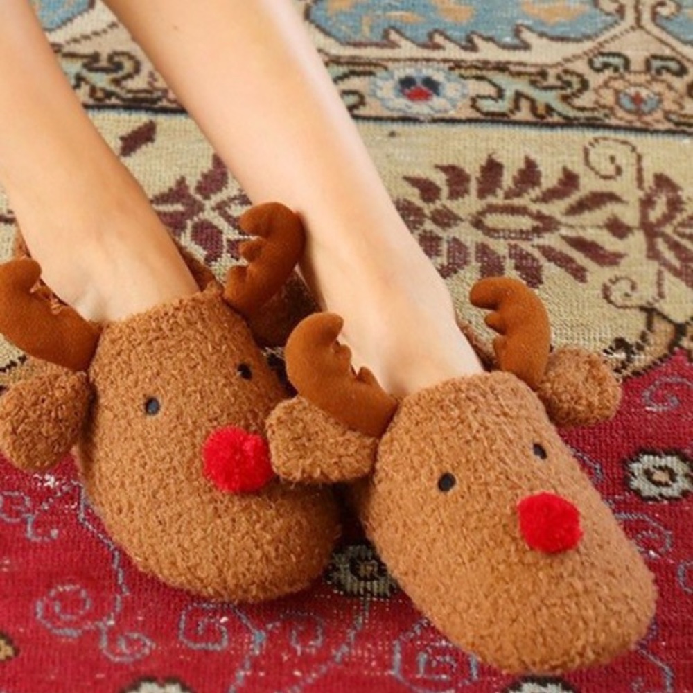 Cozy reindeer house slippers